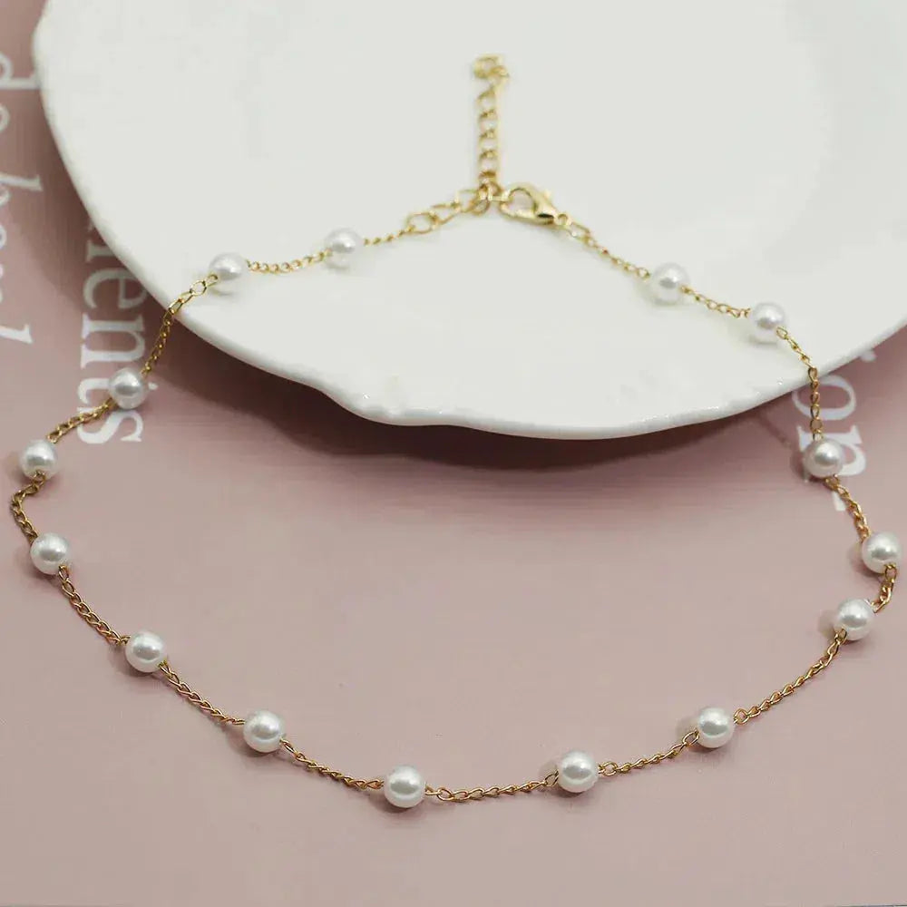 Pearl necklace in gold- Mialla Jewelry