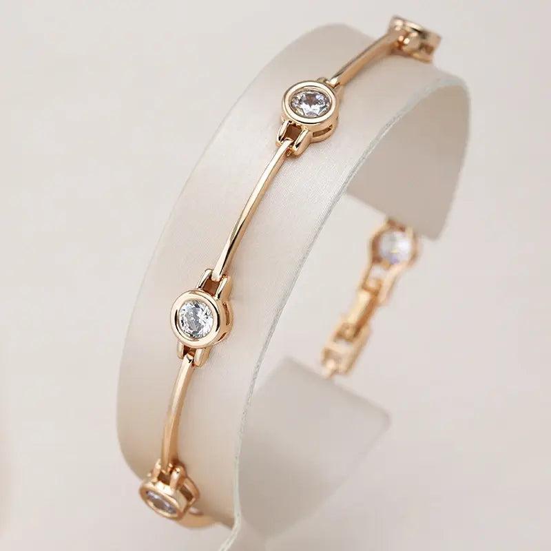Elegant bracelet with zirconias in gold- Mialla Jewelry