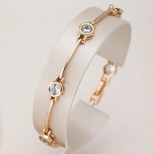 Elegant bracelet with zirconias in gold- Mialla Jewelry